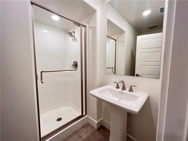 Foto del edificio - 18312 Maidenhair Wy
