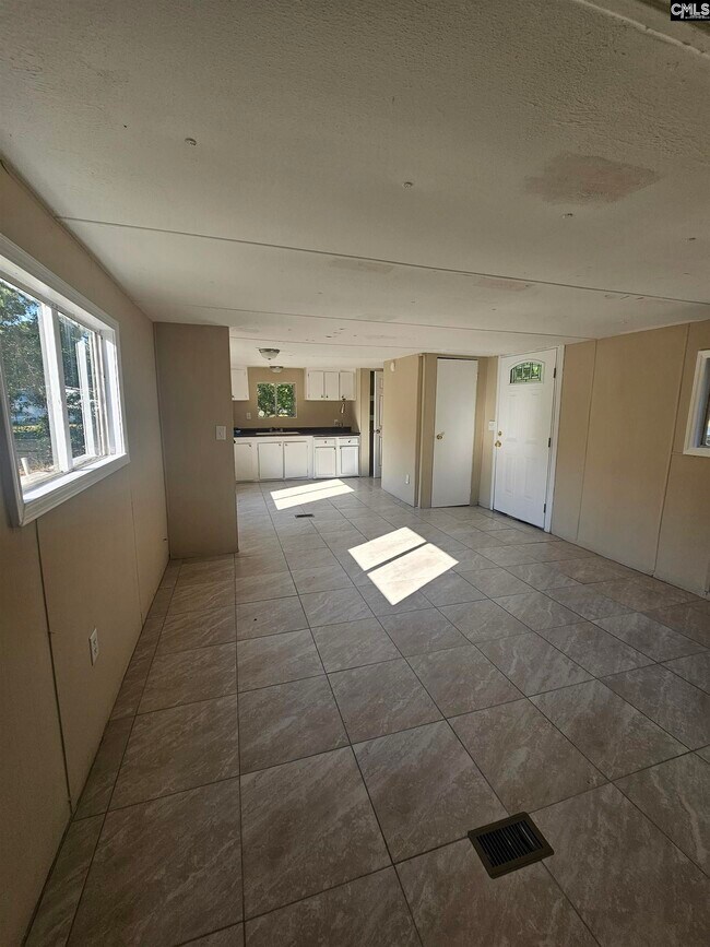 Foto del edificio - 119 E Woods Ct