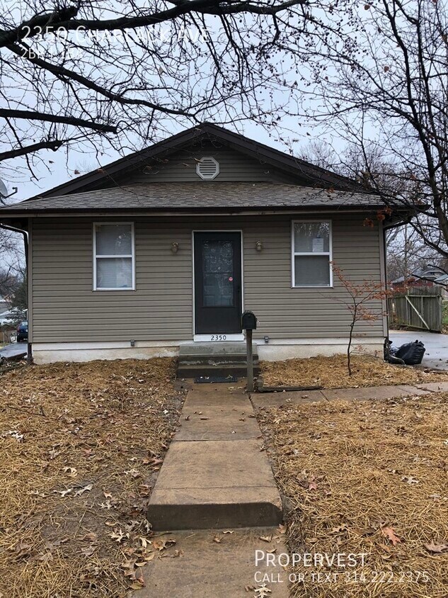 2350 Charlack Ave, Overland, MO 63114 House Rental in Overland, MO