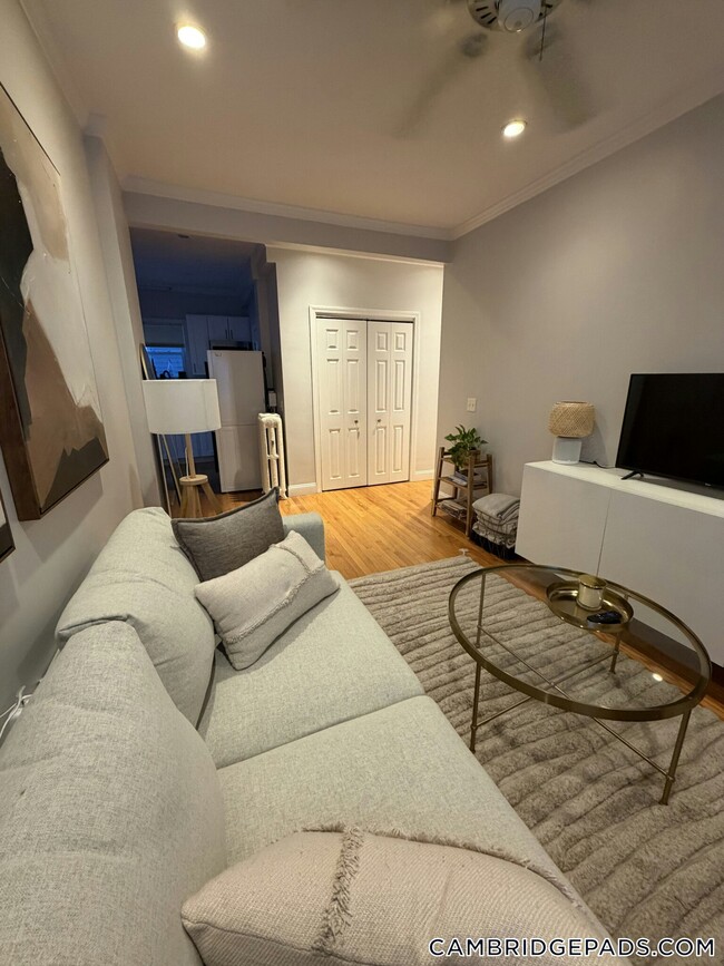 Foto del edificio - 1576 Cambridge St