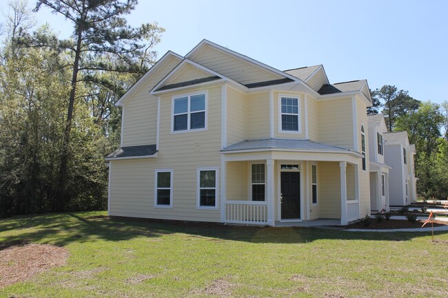 Building Photo - Beautiful Townhome in Wellstone