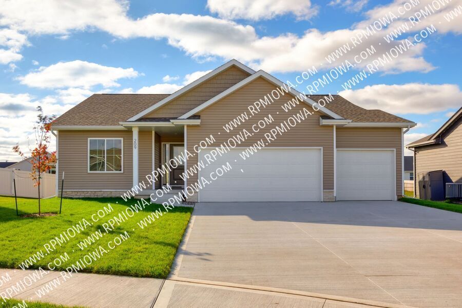 Foto principal - 209 12th Ct NW
