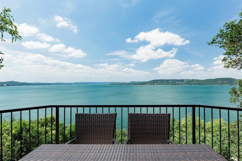 Foto principal - 5010 Lakeview Dr