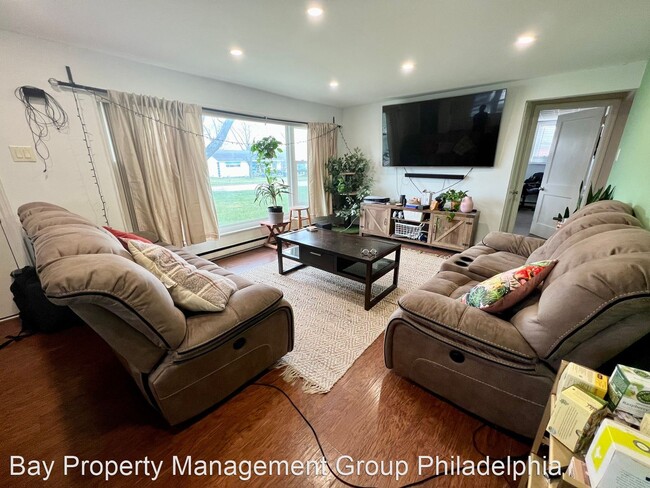 Building Photo - 2 br, 1 bath House - 13 Laurel Ln