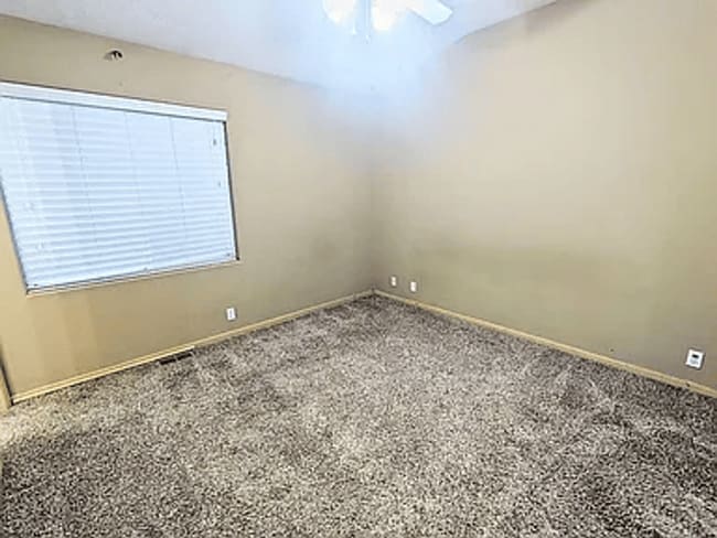 Foto del edificio - 4216 N 171st St