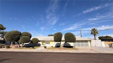 Building Photo - 1819 S Beverly Way