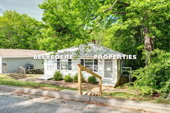 Building Photo - 1028 Asheboro St