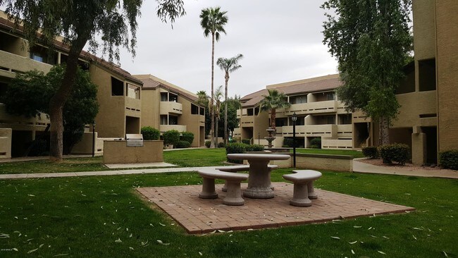 Building Photo - 1331 W Baseline Rd