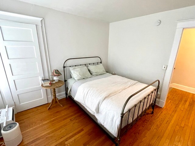 Bedroom 1 - 11 Church St