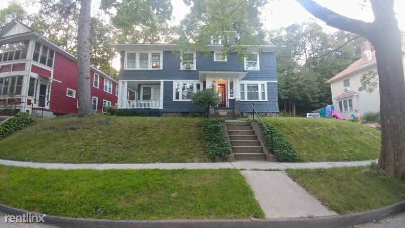Primary Photo - 40 Howland Terrace