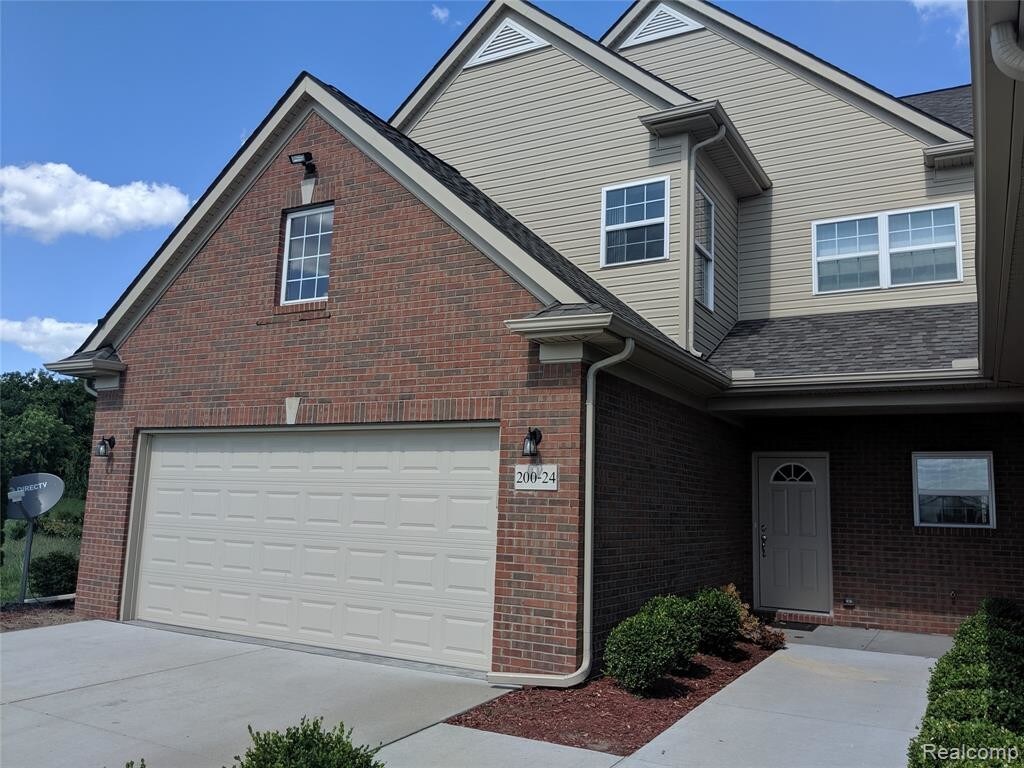 Foto principal - 200 Sea Breeze Dr