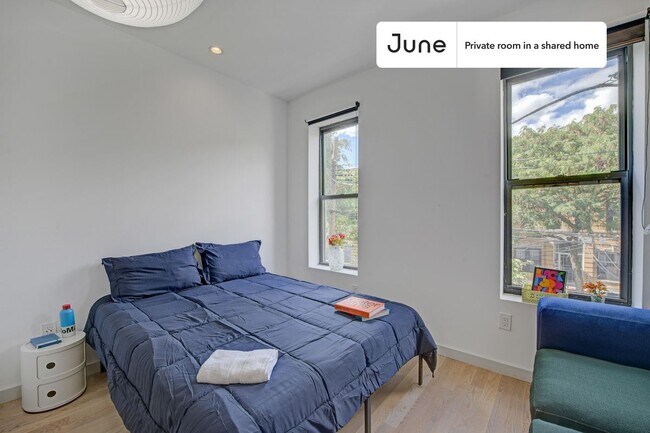 Foto del edificio - Brand New ROOM at The Maison on Halsey