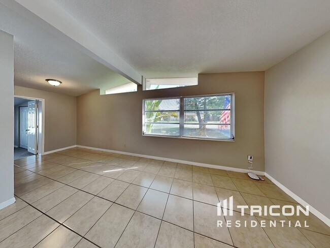 Foto del edificio - 2869 Webley Dr NE