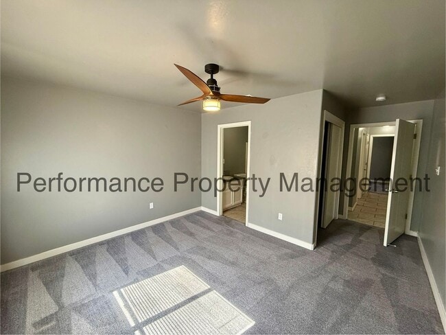 Building Photo - 326 Beardsley Ave