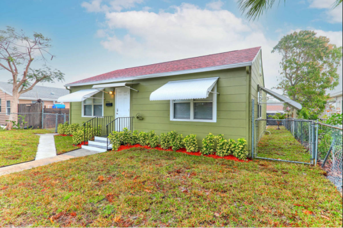 Foto principal - 5406 Parker Ave