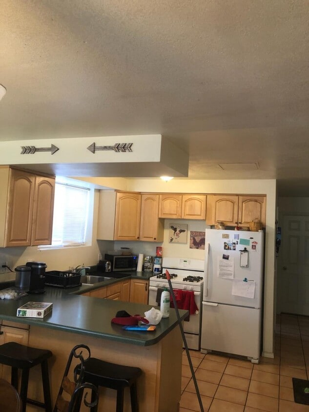Building Photo - 364 S 300 W