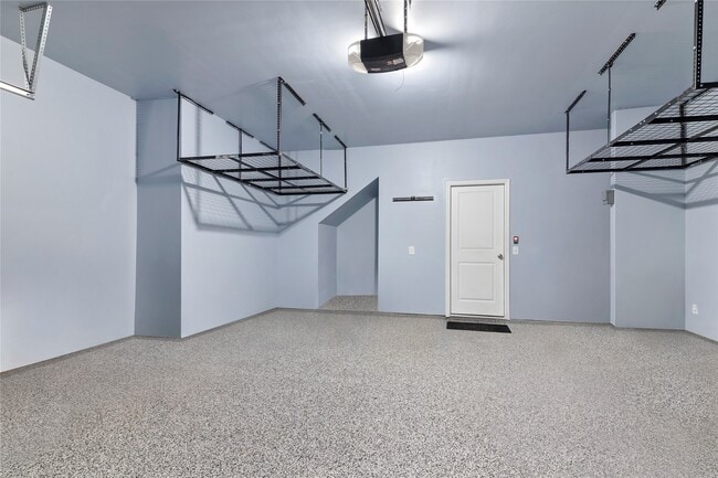 Foto del edificio - 19326 Sandy Woods Dr