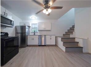 Building Photo - 737 N 12th St