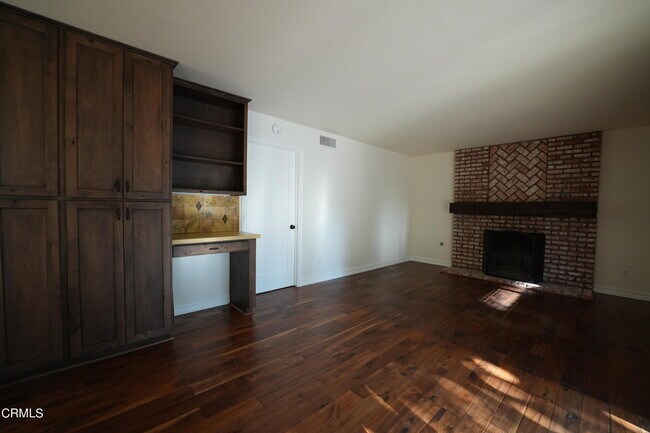 Building Photo - 1675 Arroyo Seco Dr