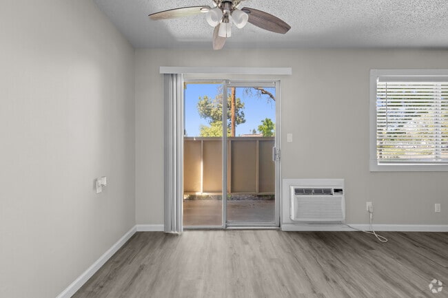 1BR, 1BA -650SF Breakfast Nook - Castle Apartments