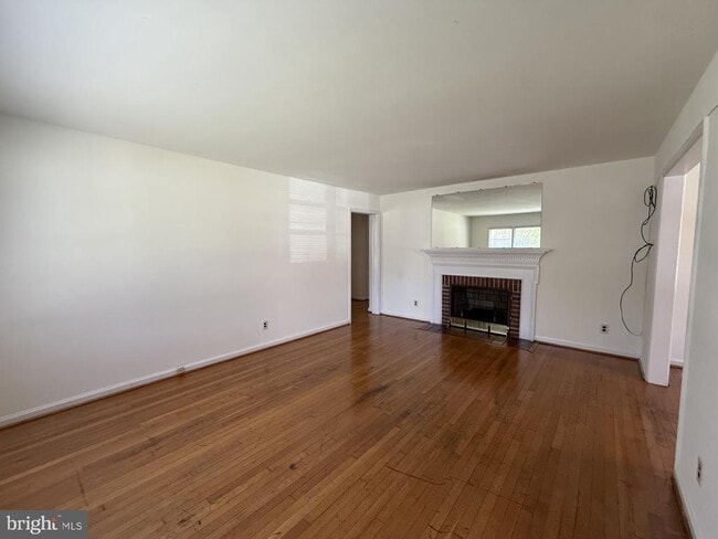 Building Photo - 1316 Stafford Ave