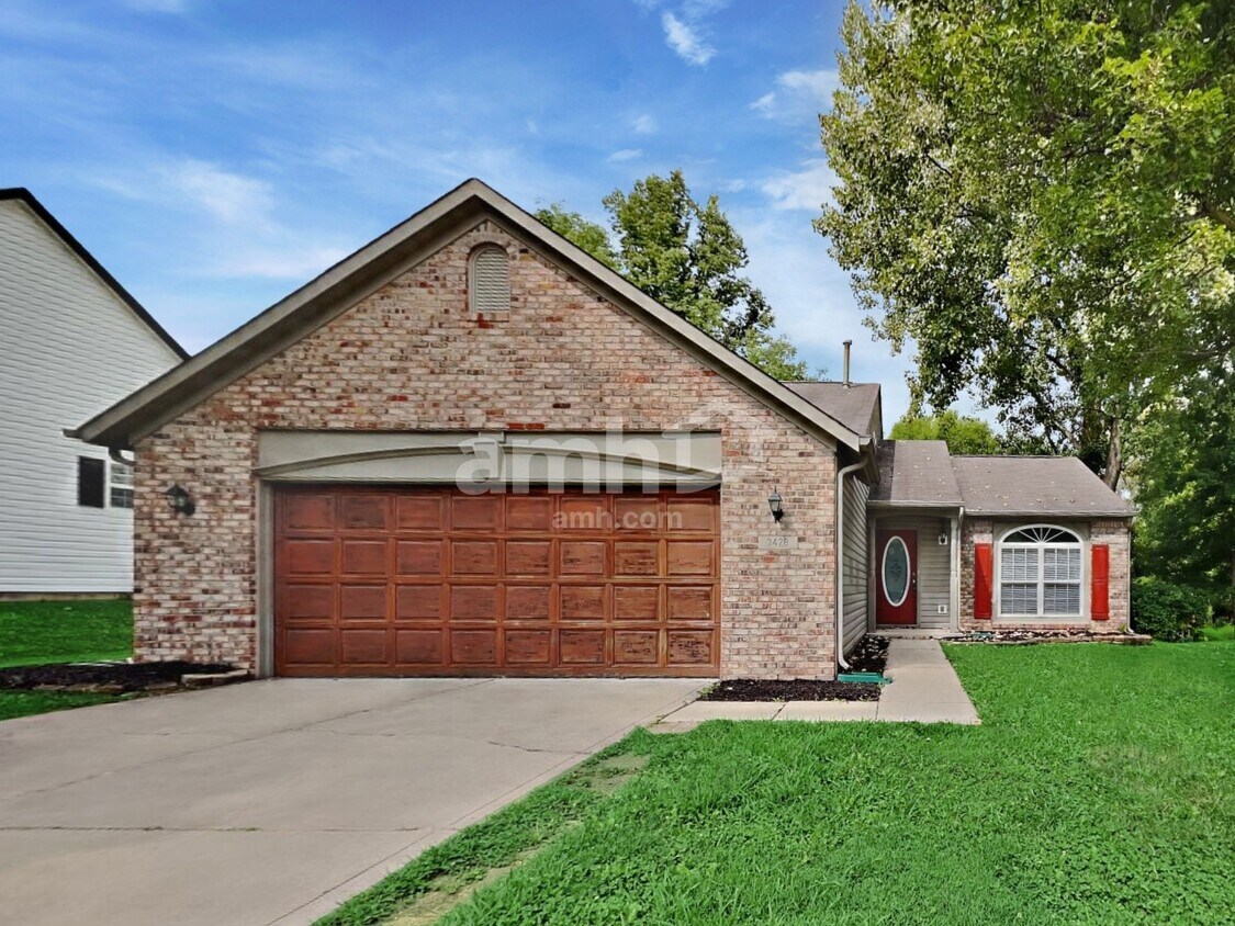 Foto principal - 3428 Oakton Cir