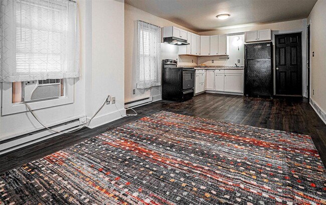 Foto del edificio - 14 Pulaski Hwy