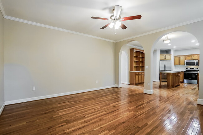 Foto del edificio - 308 Cardinal Crest Ln