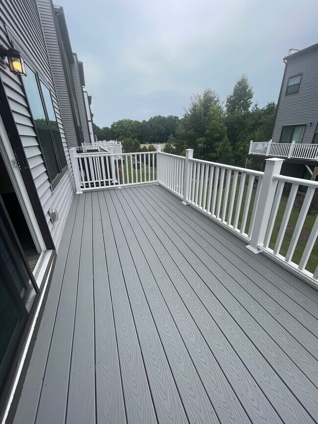 Building Photo - 1705 Shorebird Ln