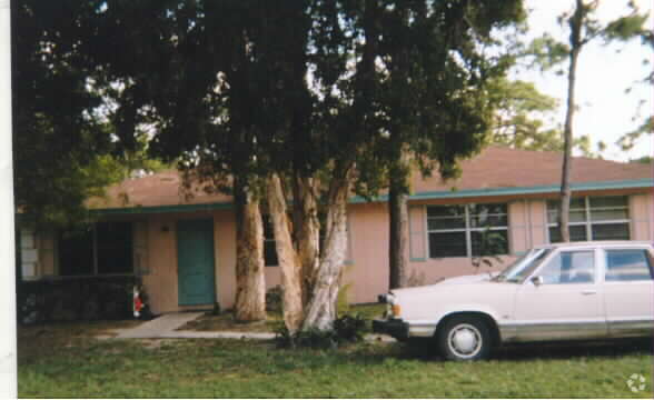 Primary Photo - 3932 Park Ln