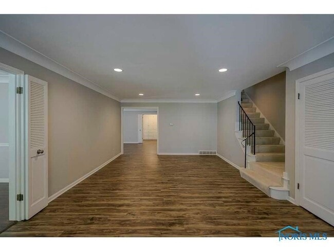 Building Photo - 3783 Hillandale Rd