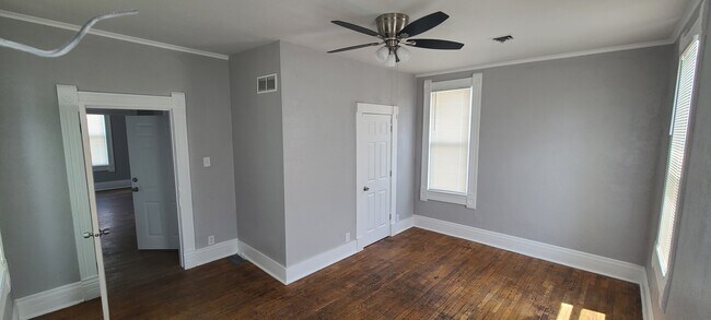 Foto del edificio - 2321 Ashland Ave