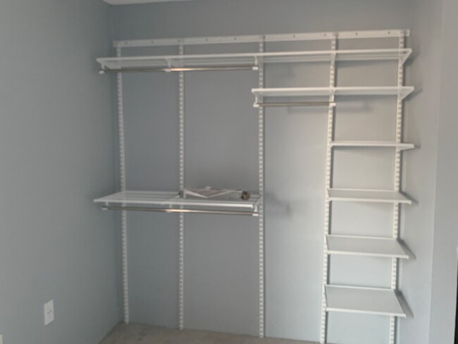 Building Photo - 3930 S Roosevelt Blvd