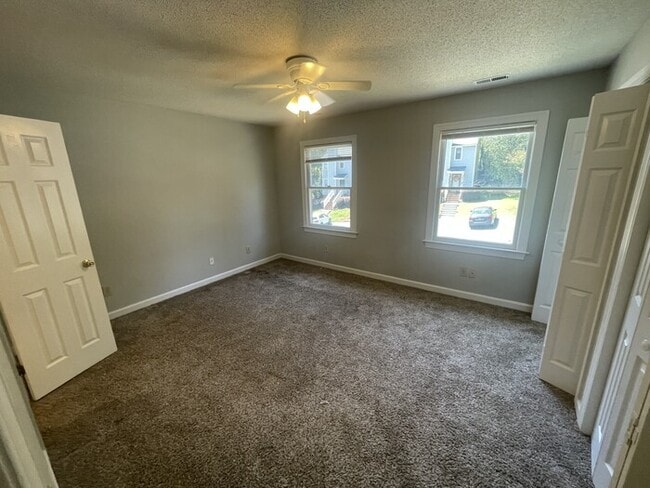 Building Photo - 6140 Loch Laural Ln