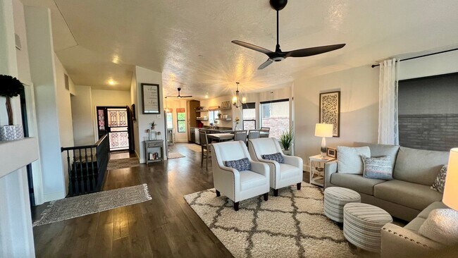 Foto del edificio - 2244 S Legacy Dr