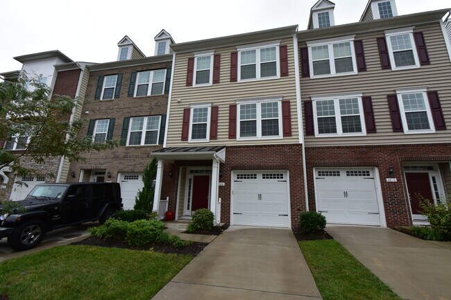 Building Photo - 4816 Six Forks Dr