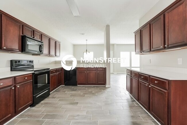 Building Photo - 4 Bedroom Pet-Friendly Home in Lebanon, TN with Main Street Renewal