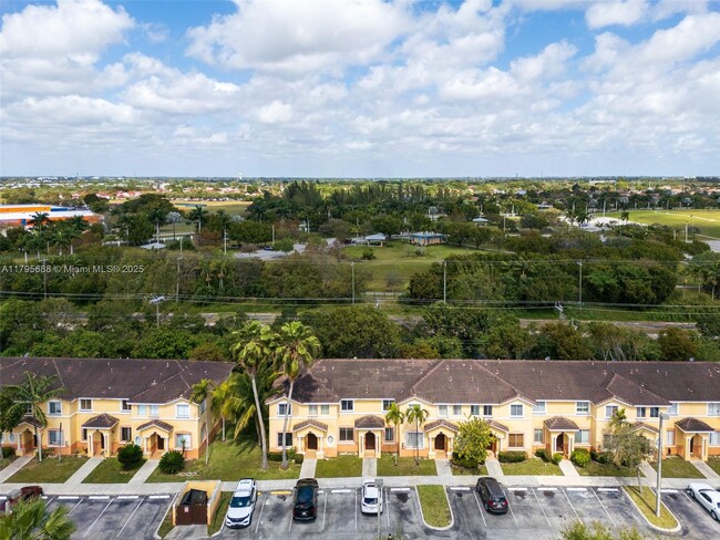 Foto del edificio - 1475 SE 24th Ct