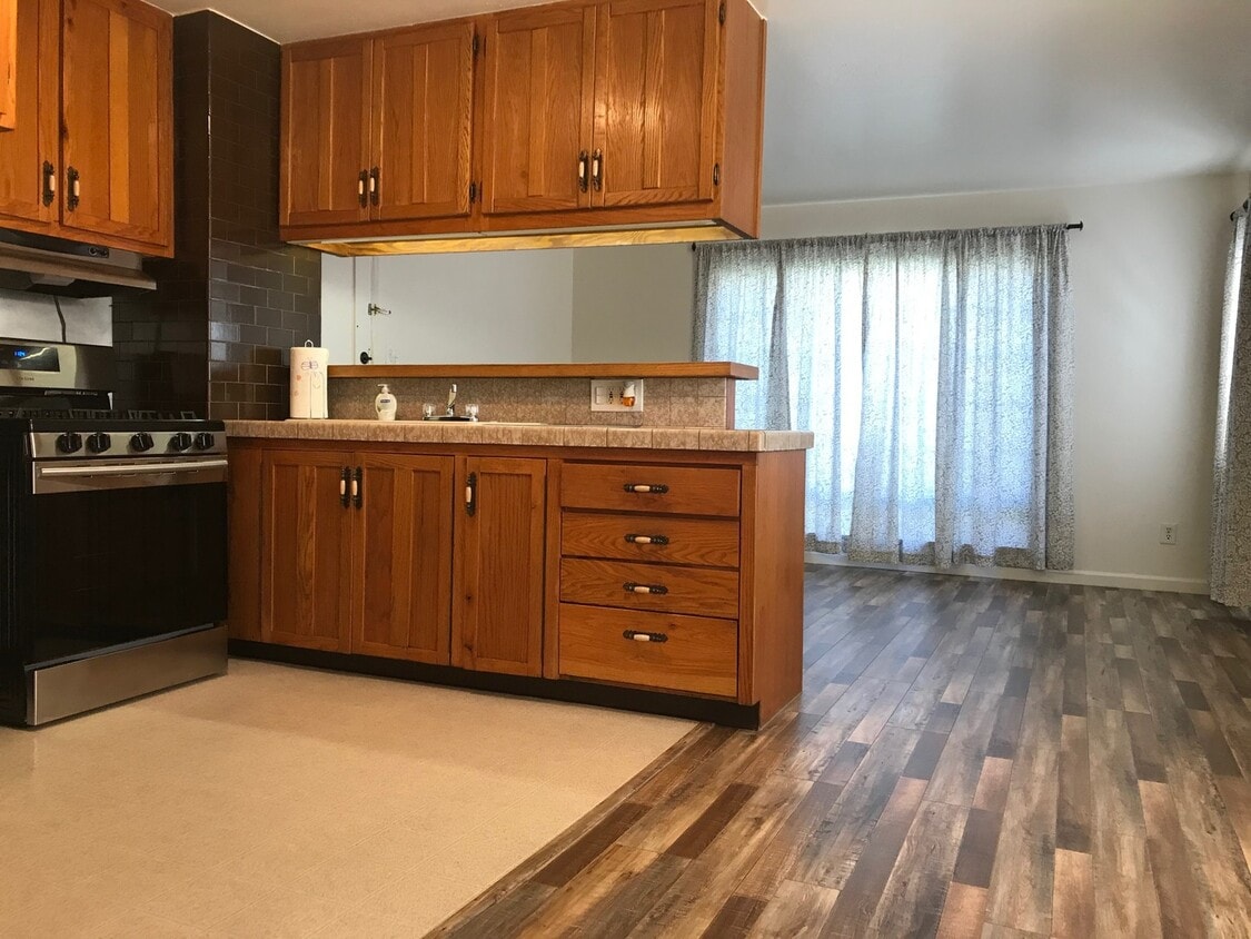 Gorgeous 1+1 in Glendale - Close to Eagle... - Gorgeous 1+1  in Glendale - Close to Eagle...