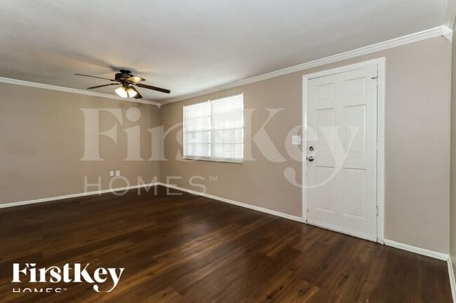 Building Photo - 4125 Woodsville Dr