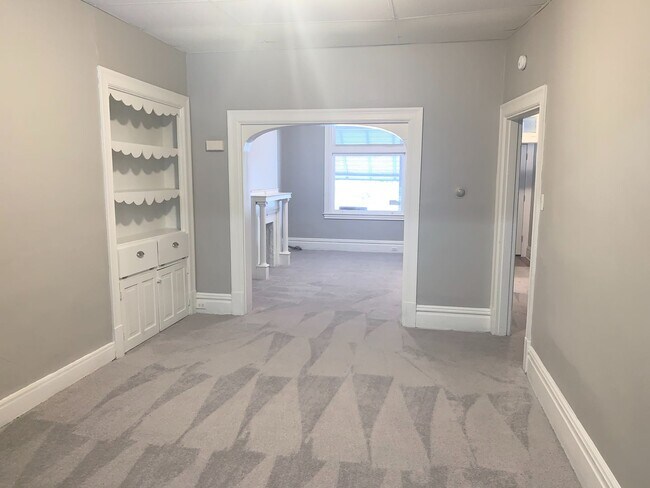 Foto del edificio - 3 Bed 1 Bath Home in the Marshall-Shadelan...