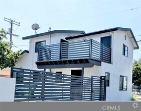 Building Photo - 3814 Normandie Ave