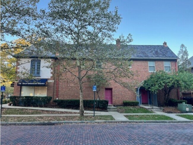 Foto del edificio - 2352-2358 E Main St