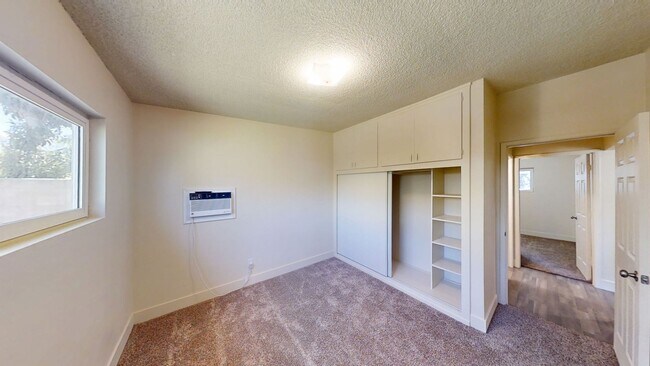 Foto del edificio - 34584-88 Cedar Ln