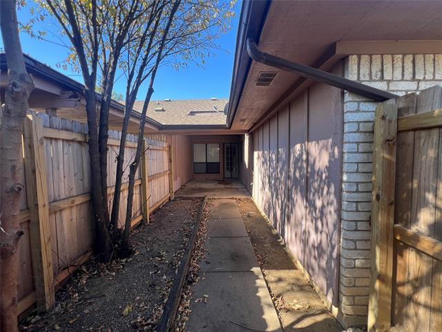 Building Photo - 6403 San Juan Ave