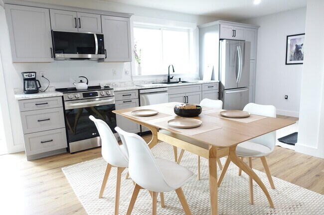 Foto del edificio - 174 Cottage Shore Dr