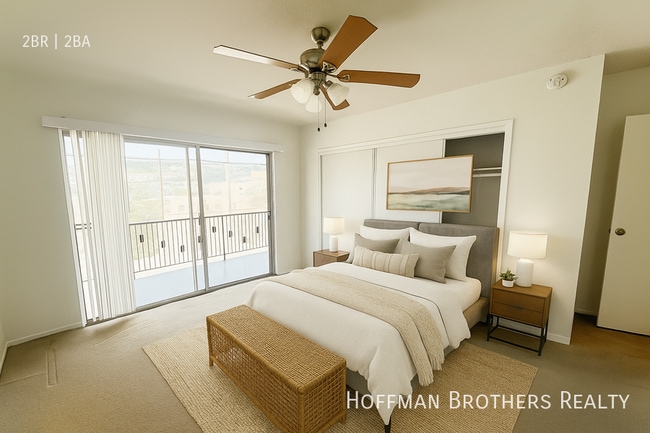 Building Photo - 725 N Isabel St