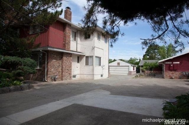 Building Photo - 4241 Sweetwater Ave