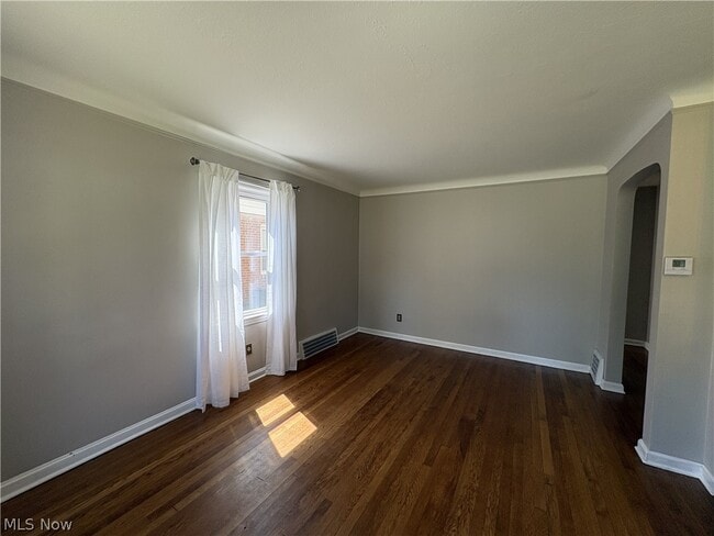 Building Photo - 602 Huntmere Dr