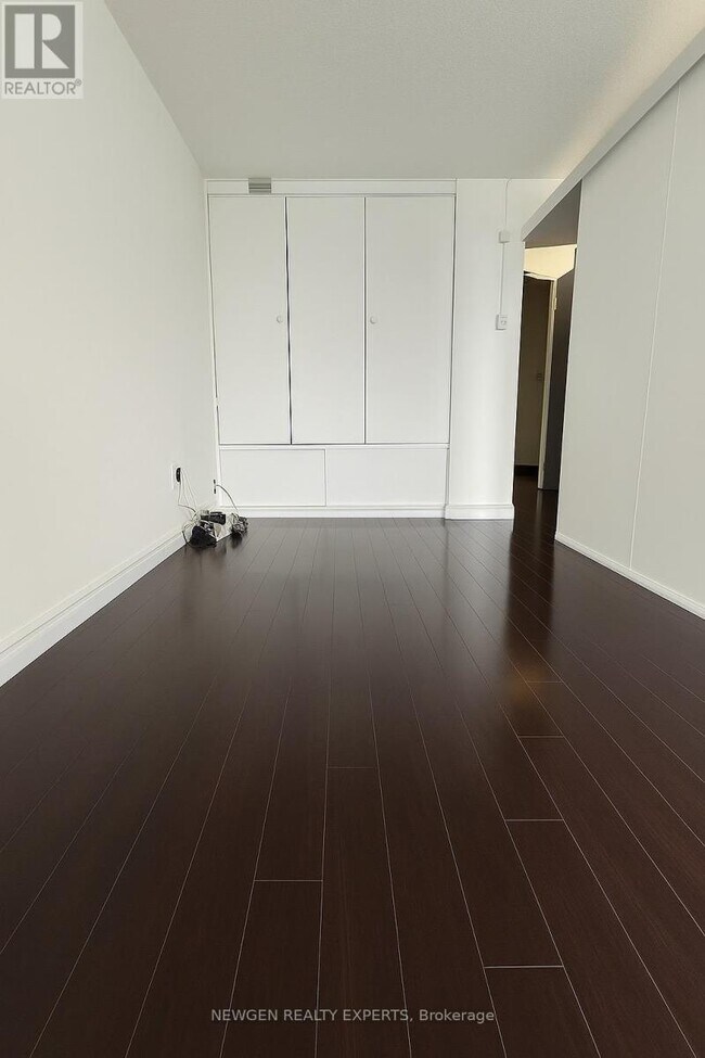 Photo du bâtiment - 708-740 HOMEWOOD Ave